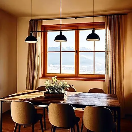 Tauroa Krenn Hotel