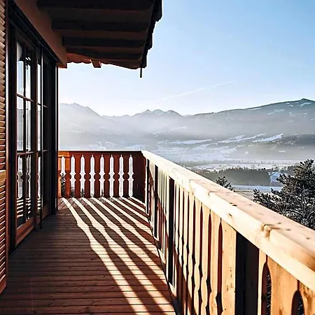Tauroa Krenn Hotel