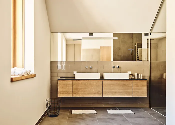 Отель Tauroa Krenn 3*